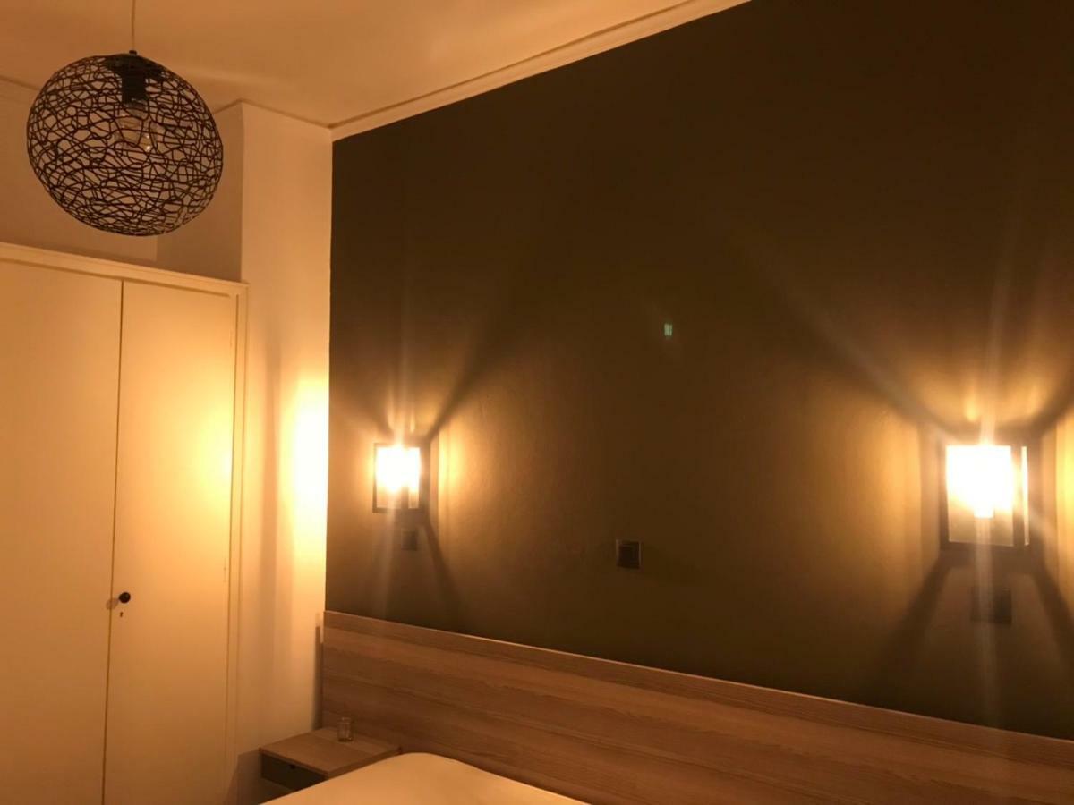 Renovated Minimal Apartment Next To Metro Αθήνα Εξωτερικό φωτογραφία